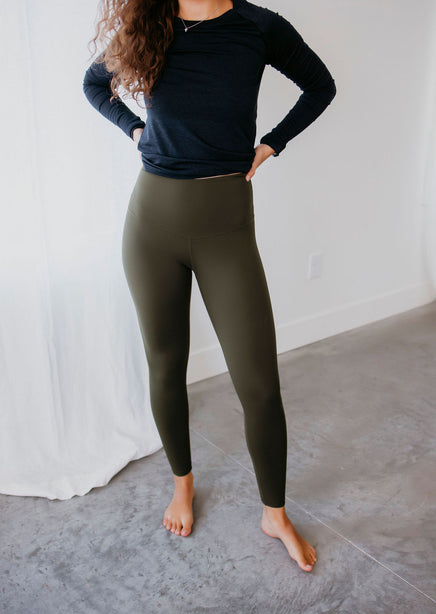 Langford V Waist Leggings by Lily & Lottie