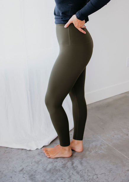 Langford V Waist Leggings by Lily & Lottie