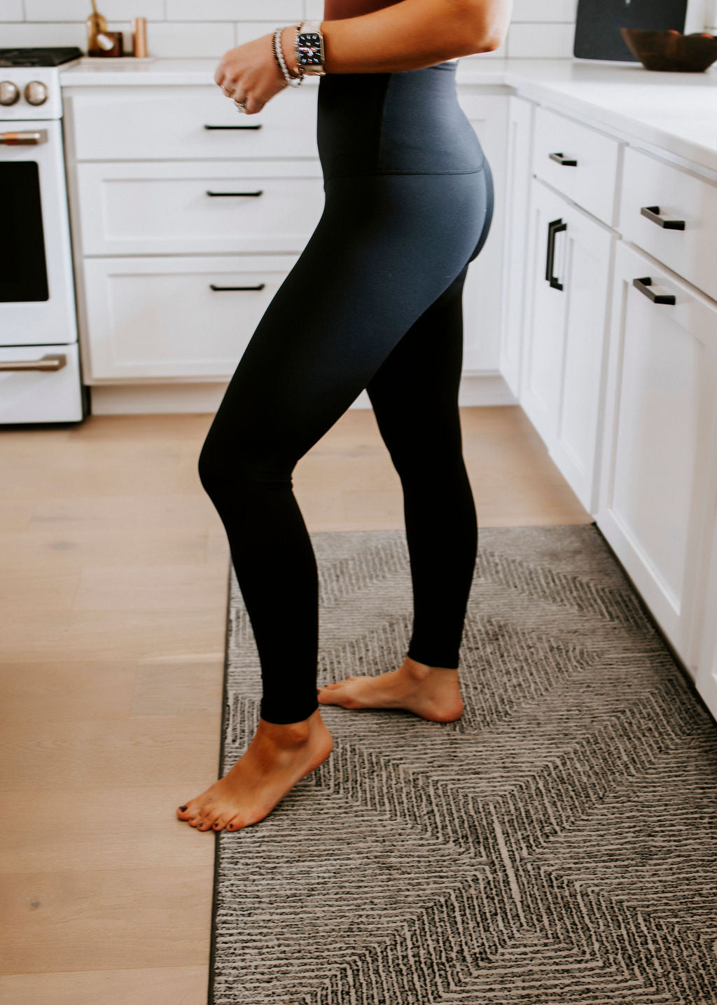 Langford V Waist Leggings by Lily & Lottie